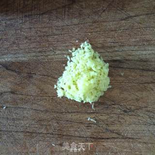 姜汁菠菜的做法步骤：2