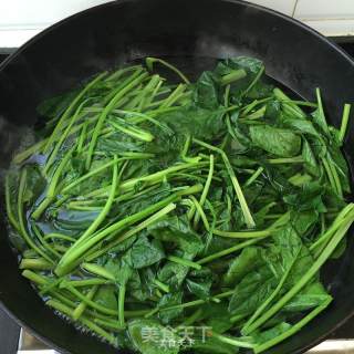姜汁菠菜的做法步骤：3