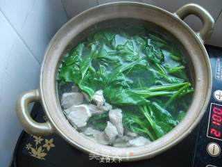 瘦肉番薯叶汤的做法步骤：4