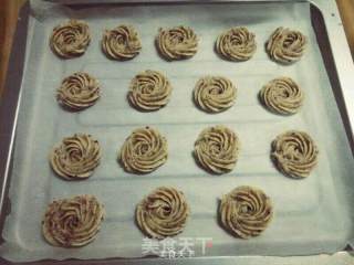 玫瑰花味曲奇饼干的做法步骤：5