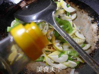 尖椒炒雷笋的做法步骤：7