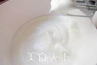 酸奶柠檬中空戚风蛋糕的做法步骤：5