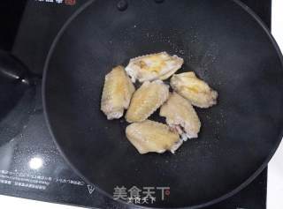 超简单的酱香鸡翅的做法步骤：3