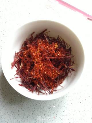 川味牛肉辣油的做法步骤：2