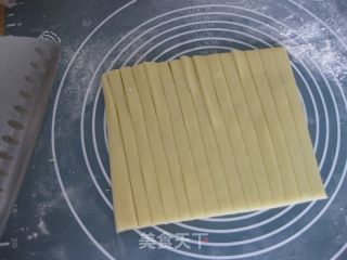 炼乳饼干的做法步骤：7