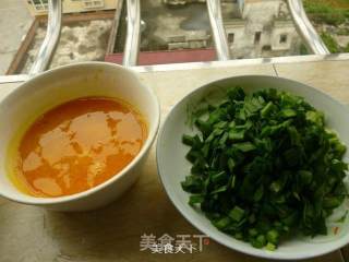 韭菜煎鸡蛋的做法步骤：2