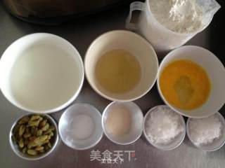 面包机版葡萄干面包!的做法步骤：1