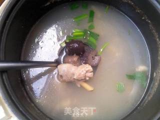 海参炖鸡腿的做法步骤：8