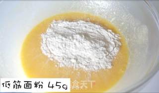 5分钟微波炉彩虹杯子蛋糕的做法步骤：2