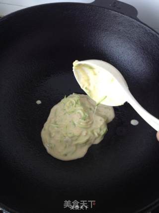 西葫芦小煎饼的做法步骤：6
