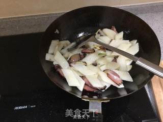 健康小炒---腊肉菌菇炒山药的做法步骤：3