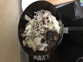 健康小炒---腊肉菌菇炒山药的做法步骤：4