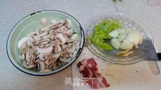 口蘑肉片的做法步骤：2