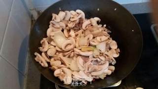 口蘑肉片的做法步骤：7