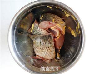 酸菜鱼，这酸爽让人无法相信的做法步骤：1