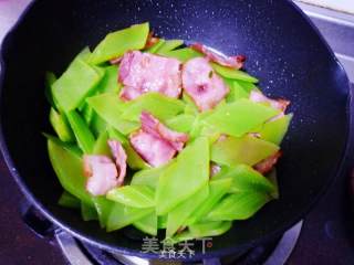 培根炒莴笋的做法步骤：8