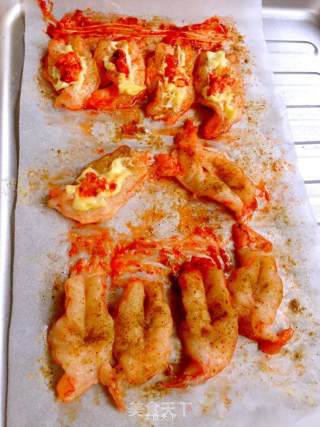 海路牛肉大虾9寸披萨的做法步骤：5