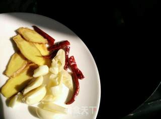 炒腊鸡的做法步骤：4