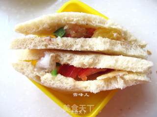 简单的蔬果沙拉及三明治的做法步骤：12