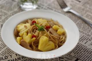 菠萝鸡肉炒意面的做法步骤：11