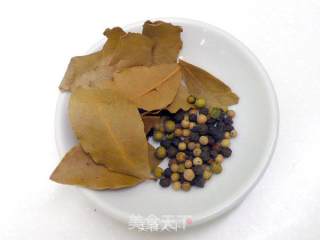 香草蔬菜炖牛肉  ♥ 炖牛肉 7的做法步骤：6