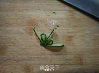 黄瓜花制作的做法步骤：3
