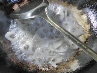 洋葱炒莲藕的做法步骤：4