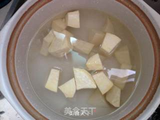 酸酸甜甜红薯菠萝汤的做法步骤：4