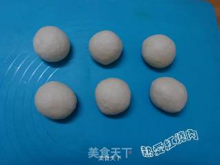 沙拉豆沙排包的做法步骤：7