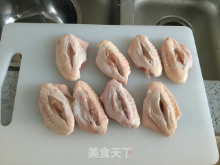 蒜香炸鸡翅的做法步骤：2