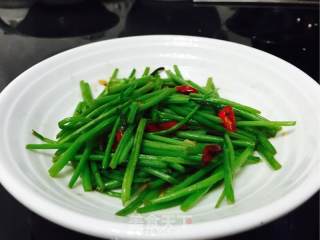 指天椒炒蕃薯梗的做法步骤：8