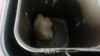 大虾培根披萨的做法步骤：2