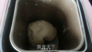 大虾培根披萨的做法步骤：3
