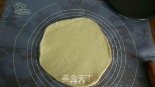 大虾培根披萨的做法步骤：4