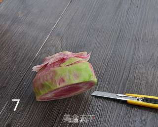 雕刻萝卜花让你的菜肴锦上添花的做法步骤：7