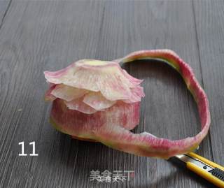 雕刻萝卜花让你的菜肴锦上添花的做法步骤：11