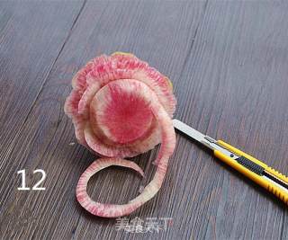 雕刻萝卜花让你的菜肴锦上添花的做法步骤：12