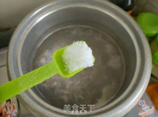 肉片蛋花汤的做法步骤：3
