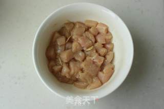 莴笋鸡丁的做法步骤：2