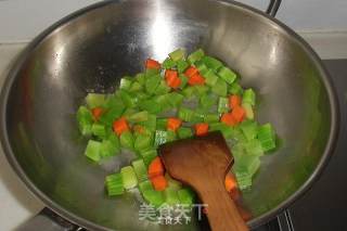 莴笋鸡丁的做法步骤：8