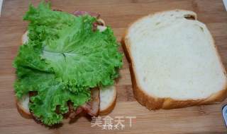 黑胡椒培根煎蛋三明治的做法步骤：4