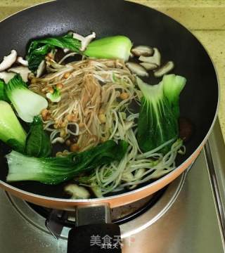 石锅拌饭的做法步骤：5