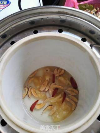 牛奶炖花胶的做法步骤：2