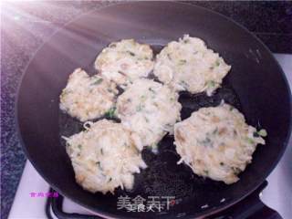 虾皮萝卜香煎饼的做法步骤：7