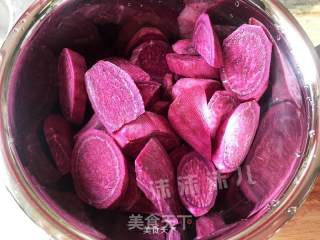 紫薯糯米茶巾绞的做法步骤：2