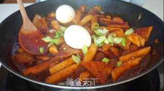 15分钟韩式辣炒年糕的做法步骤：7