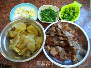 酸菜牛杂的做法步骤：2