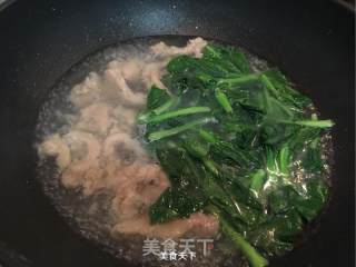 酥肉豆苗汤的做法步骤：10