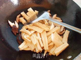 肉围腐竹的做法步骤：10