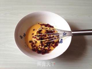 【蔓越莓戚风】的做法步骤：5